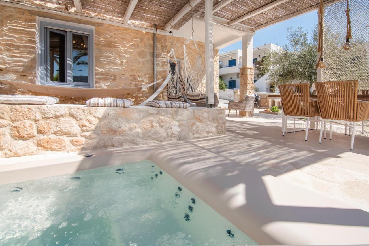 Terra E Sole Spa Suite Aegina Vathí Exterior foto