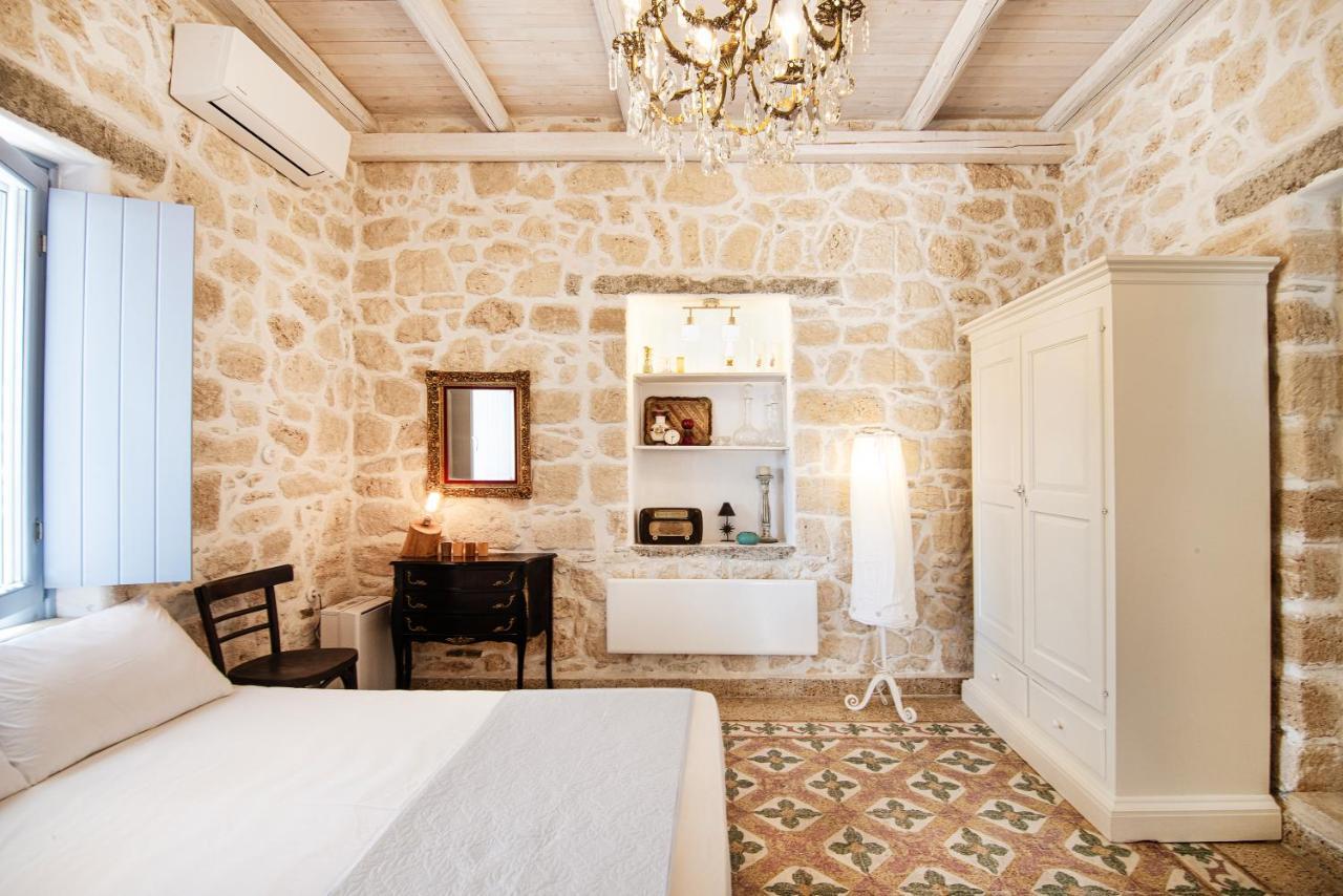 Terra E Sole Spa Suite Aegina Vathí Exterior foto